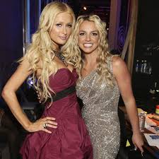 Copa do Mundo de 2026: Paris Hilton elogia a velha amiga Britney Spears