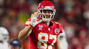 Travis Kelce signs new deal with the Chiefs