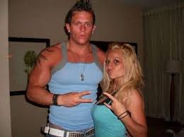 Résultat de recherche d'images pour "douchebag"