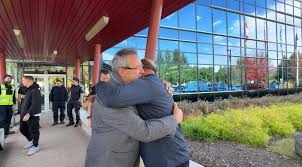 Bystanders saving a man