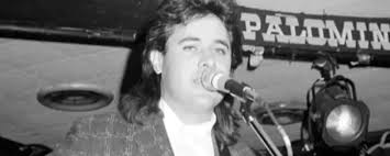 Vince Gill’s Surprising Song Choice for His Debut Live Performance