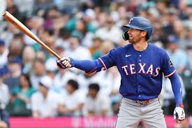 MLB Veteran Hitters' Performance and Yankees-Astros Series Preview