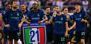 LIVE Inter-Verona 1-1, è il momento della premiazione: medaglie al collo per i portieri