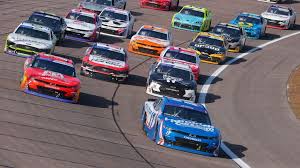 Kyle Larson Triumphs at Homestead After Overcoming Adversity