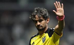 Atlético-MG não descarta saídas após receber sondagens pelos meio-campistas Gustavo Scarpa e Igor Gomes