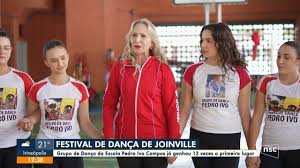 Escola Pedro Ivo Campos já ganhou 12 vezes o Festival de Dança