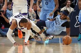 Os Kings encerram a pior sequência de derrotas da franquia e vencem os Grizzlies no final do jogo.