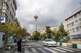 کاهش دما و وقوع گرد و خاک در تهران