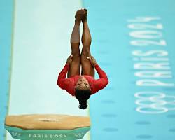 Hình ảnh về Simone Biles performing at the 2024 Paris Olympics