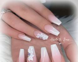 Hình ảnh về Ombre floral acrylic nails