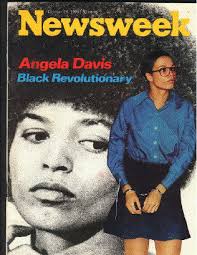 Bere gurasoek, batak zein besteak, beltzentzat soilik egindako ikastetxeetan egin zituzten ikasketak, Angela ez zen salbuespena izan. - Angela_Davis_NESWEEKCOVER