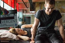 Résultat de recherche d'images pour "divergente 2"