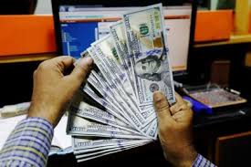 Dólar e Ibovespa sobem com sinais de trégua EUA-Irã no radar