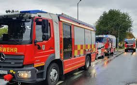 Unwetter in Bedburg: Feuerwehr im Dauereinsatz & Hundeschwimmen in Hessen