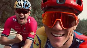 Thibau Nys geeft ‘fietsles’ aan schaatser Joep Wennemars