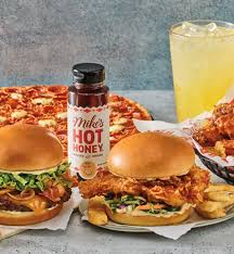 Red Robin Unveils New Menu Items and Bottomless Burger Pass