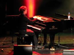 Jonas Hauer aus Berlin (Klavier Theremin Akkordeon Jazz Pianist ... - 15127fmael
