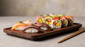 Desde carne de wagyu hasta frutas: cómo los chefs reversionan el sushi con técnicas e ingredientes innovadores