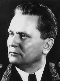 Josip Broz &quot;Tito&quot; (en serbocroata cirilizado: Јосип Броз &quot;Тито&quot;) (n. Kumrovec, Imperio austrohúngaro -actual Croacia- 7 de mayo de 1892 - m. - tito