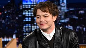 Charlie Heaton Is "Team Steve," Defends His Stranger Things Character's Sideways Run (Extended)