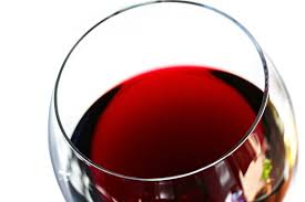 Risultati immagini per red wine in glass
