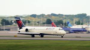 Alerta en Nashville: Avión de Delta Frena de Emergencia para Evitar Colisión - Imagen ilustrativa del artículo
