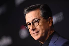 Trump volta a atacar Stephen Colbert após último episódio do Late Show