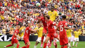 El palo le negó el gol a Colombia: Lucumí hizo temblar a Suiza