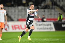 Fotbalistul care a ajuns la 500 de meciuri în prima divizie din România. Cine e singurul care-l depășește