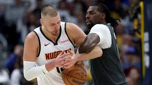 Denver remonta y supera a Minnesota en el juego 1