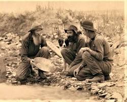 Image of FortyNiners panning for gold