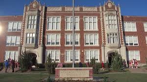 Dallas High School Student Fatally Shot Near Campus