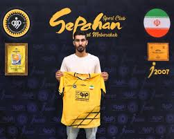 بازیکن پرسپولیس با یک جمله، سپاهانی‌ها را به خشم آورد!