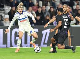 C'est parti entre le Racing Club de Strasbourg et Toulouse, les Bleus doivent l'emporter : suivez le match en direct