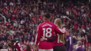 Volante Éderson acerta com o Manchester United, diz imprensa