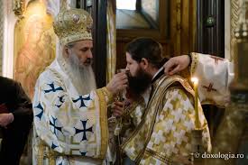 Slava lui Dumnezeu se descoperă prin starea de bucurie: Mitropolitul Teofan la Mănăstirea „Sf. Trei Ierarhi”