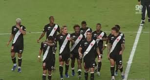 Thiago Mendes e Puma Rodríguez discutiram no fim do 1º tempo; veja vídeo