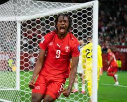 Manzambi dazzles as Switzerland stroll into last 16 with win over Algeria