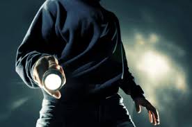 Resultado de imagen de LINTERNA ALUMBRANDO