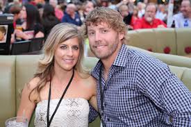 英和画像辞典：(wife (wives))の意味は画像で解説！見るだけで「wife (wives)」の意味が分かる・覚えられる 