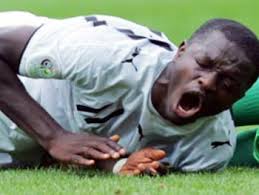 Ex-Ghana star Awudu Issaka has made an explosive statement implying that recent injuries suffered by Black Stars captains could have been orchestrated ... - muntari-injury