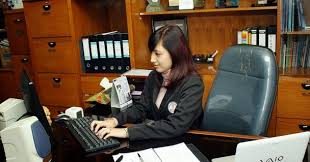 Image result for gambar penampilan sekretaris yang baik