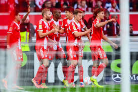 Fußball-Bundesliga: Laimer kunstvoll, Kane dreifach – Bayern-Gala beim VfB