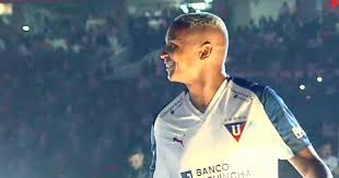 Deyverson: La ovación histórica en la Noche Blanca de Liga de Quito