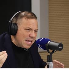 Santiago Botero: ¿Justicia Divina en la Campaña Presidencial Colombiana? - Imagen principal del artículo