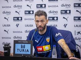 Carlos Corberán: “Somos muy conscientes de cuál es nuestra posición, queremos ganar partidos y dar alegrías a nuestros aficionados”