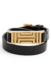 Résultat de recherche d'images pour "leather fitbit band"