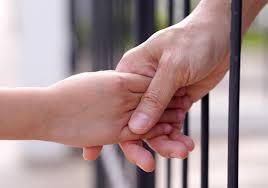 17.000 kinderen groeien op met ouder in de gevangenis, maar velen blijven onzichtbaar