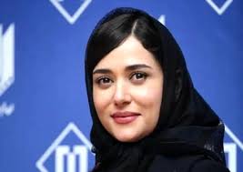 پریناز ایزدیار