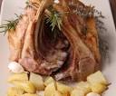 Agnello al forno con le patate: ricetta perfetta per la tavola di Pasqua
